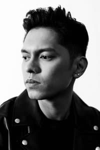 Carlo Aquino profile